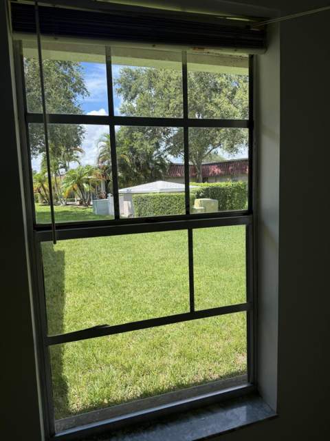 542 Franconia Circle, Lake Worth FL - photo 13 of 18