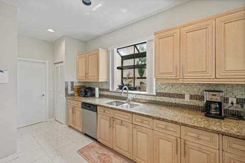 4465 Barclay Fair Way, Lake Worth FL - photo 11 of 55