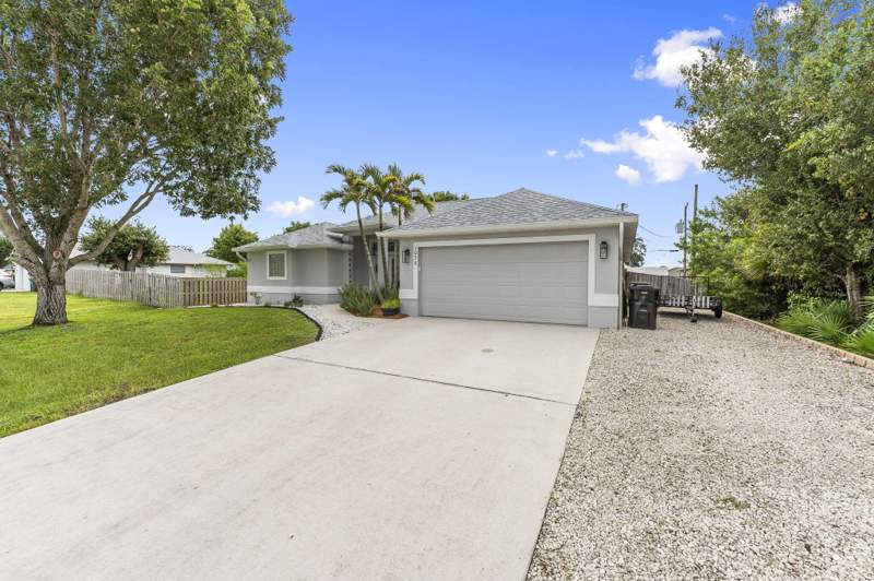 4 bedroom Single Family Residence at 1974 SW Beauregard Street, Port St Lucie Section 8, Port St. Lucie — photo 5