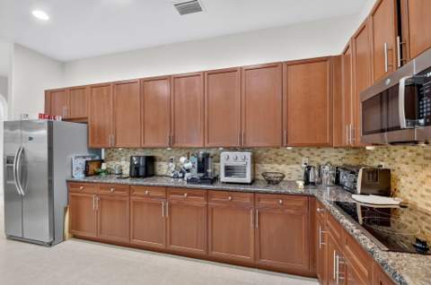 6039 Walnut Hill Drive, Lake Worth FL - photo 18 of 73
