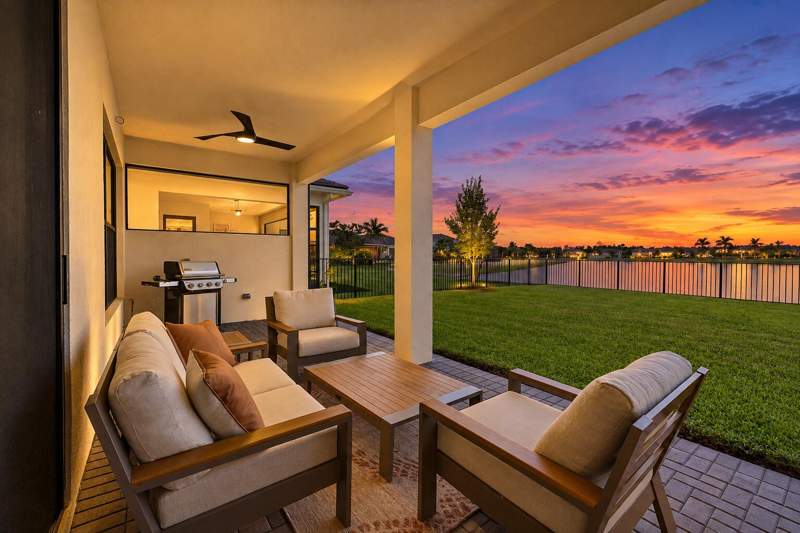 2 bedroom Single Family Residence at 15883 Key Biscayne Lane, Cresswind Palm Beach Phase 3, Westlake — photo 3