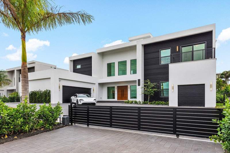 6 bedroom Single Family Residence at 13440 US Highway 1, Sea View Ridge, Juno Beach — photo 2