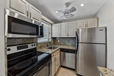 2650 W Golf Boulevard #165, Pompano Beach FL - photo 8 of 53