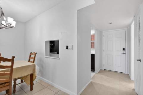 2615 NE 1st Court #201, Boynton Beach FL - photo 6 of 35