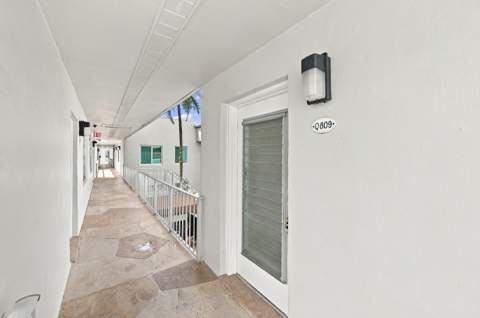 809 Flanders Q, Delray Beach FL - photo 6 of 68