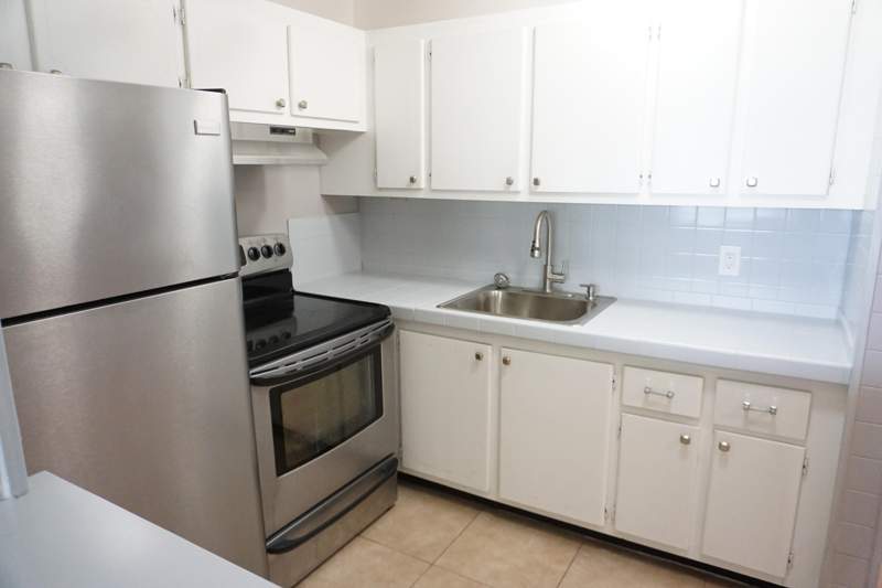1 bedroom Condominium at 89 Cambridge D, Century Village ***Rentable From Day One, West Palm Beach — photo 4