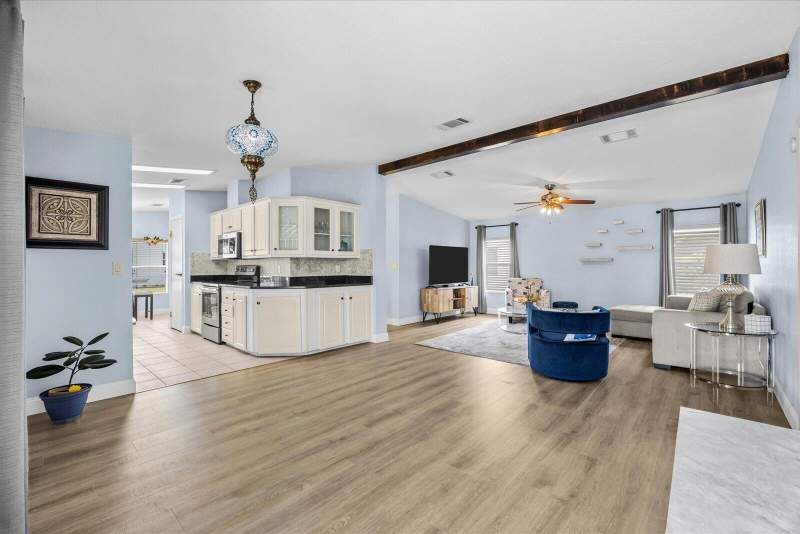 0 bedroom Manufactured Home at 3052 Five Iron Drive, The Links At Savanna Club, Port St. Lucie — photo 4
