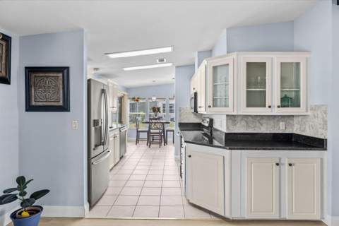 3052 Five Iron Drive, Port St. Lucie FL - photo 8 of 53