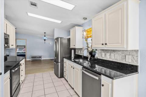 3052 Five Iron Drive, Port St. Lucie FL - photo 9 of 53