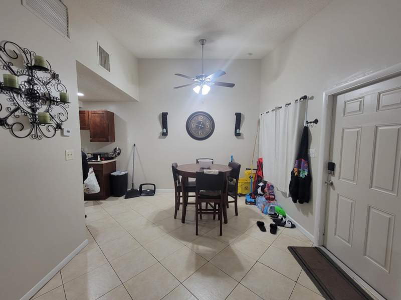 1 bedroom Townhouse at 2001 Oleander Boulevard #C, Southern Courtyard Town Homes, Fort Pierce — photo 4