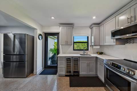 4850 NE 5th Avenue, Oakland Park FL - photo 12 of 41