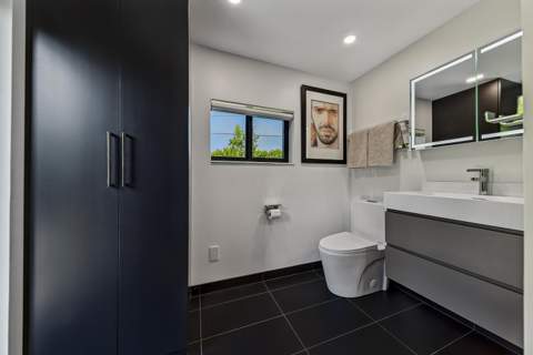 4850 NE 5th Avenue, Oakland Park FL - photo 23 of 41