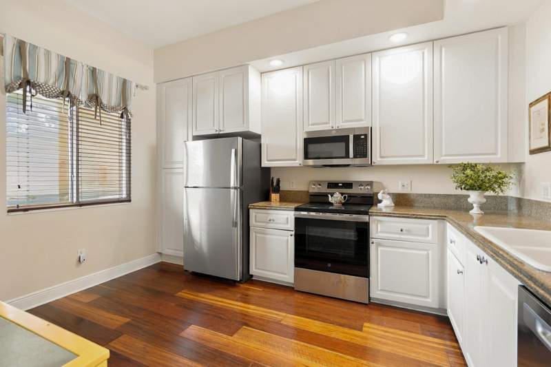 2 bedroom Condominium at 24 Harbour Isle Drive #204, Harbour Isle West, Fort Pierce — photo 4