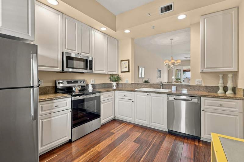 2 bedroom Condominium at 24 Harbour Isle Drive #204, Harbour Isle West, Fort Pierce — photo 3