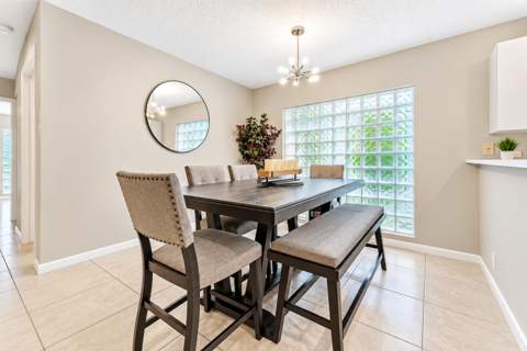 12230 Dartmoor Drive, Wellington FL - photo 12 of 18