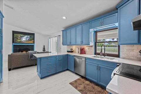 13950 Barberry Court, Wellington FL - photo 15 of 35