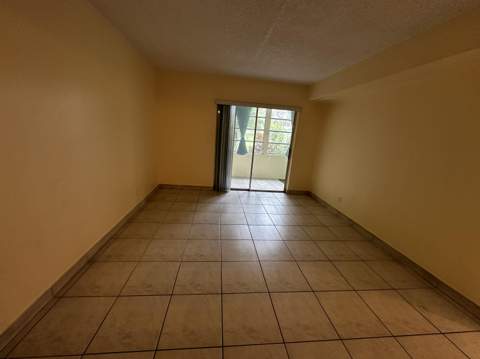 7400 NW 5th Place #105, Margate FL - photo 11 of 17