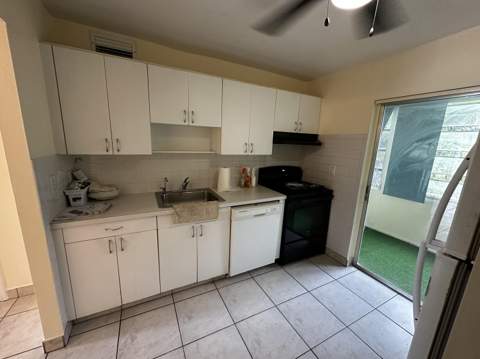 7400 NW 5th Place #105, Margate FL - photo 14 of 17