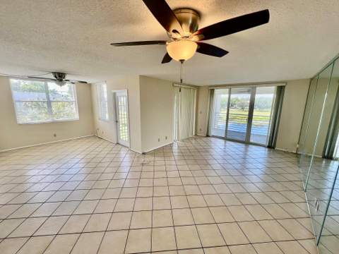 9450 Poinciana Place #416, Davie FL - photo 9 of 42