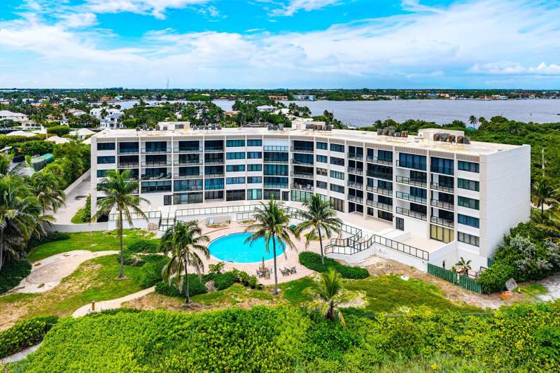 2 bedroom Condominium at 6885 N Ocean Boulevard #1040, Inlet Plaza Condo, Ocean Ridge — photo 2
