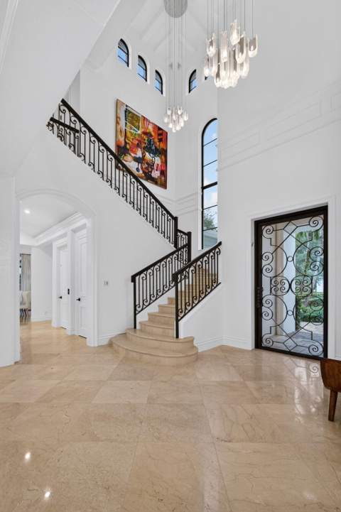 213 Via Palacio, Palm Beach Gardens FL - photo 8 of 115