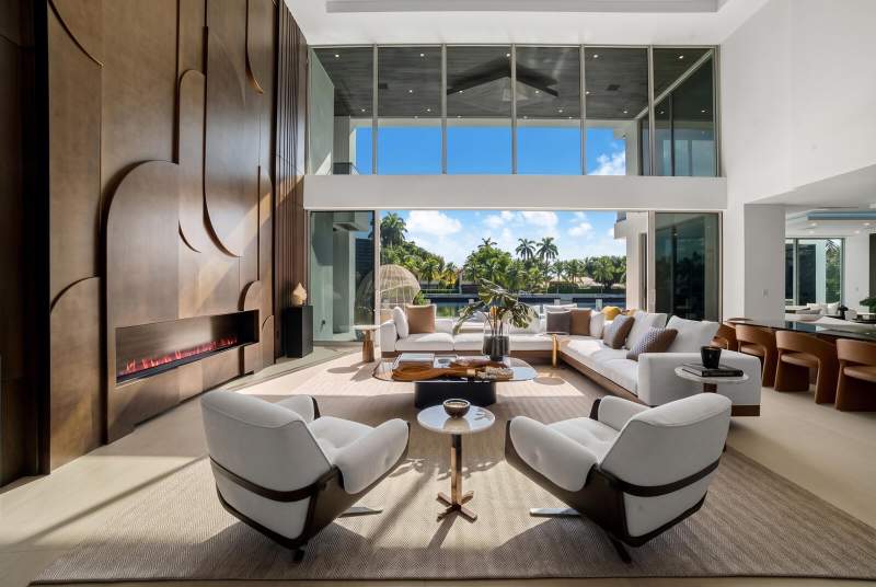 7 bedroom Single Family Residence at 414 Royal Plaza Drive, Stilwell Isles, Fort Lauderdale — photo 4