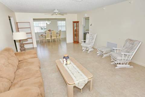 1015 SW 16th Street, Boynton Beach FL - photo 9 of 42