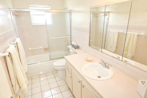1015 SW 16th Street, Boynton Beach FL - photo 24 of 42