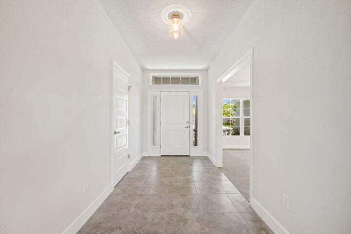 4 bedroom Single Family Residence at 3998 SW McCain Street, Port St Lucie Section 21, Port St. Lucie — photo 2