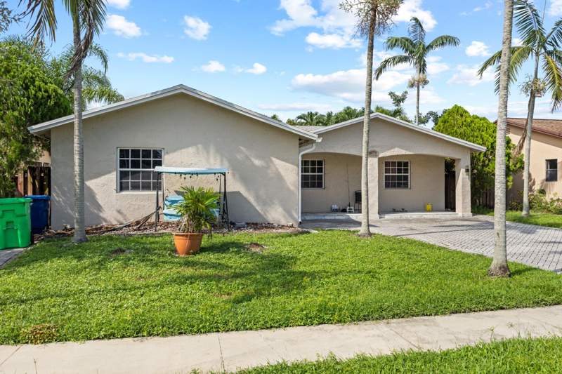 4 bedroom Single Family Residence at 10975 NW 27th Place, Millers Sunrise Estates S, Sunrise — photo 3
