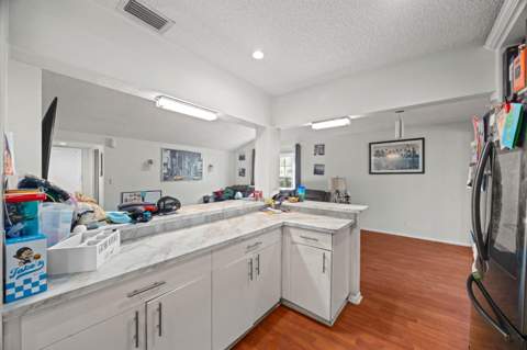 10975 NW 27th Place, Sunrise FL - photo 8 of 38