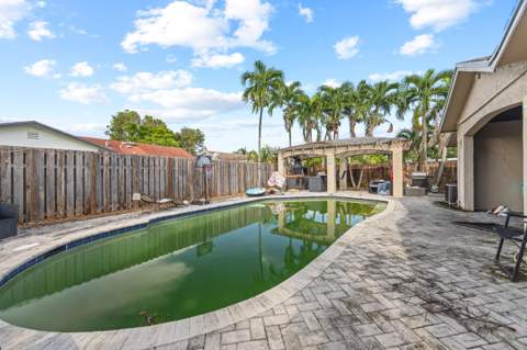 10975 NW 27th Place, Sunrise FL - photo 22 of 38