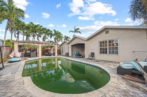 10975 NW 27th Place, Sunrise FL - photo 23 of 38