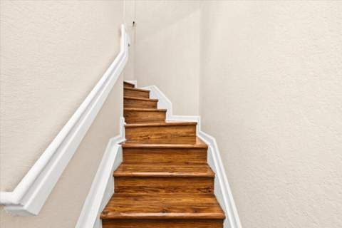 3175 Laurel Ridge Circle, Riviera Beach FL - photo 13 of 36