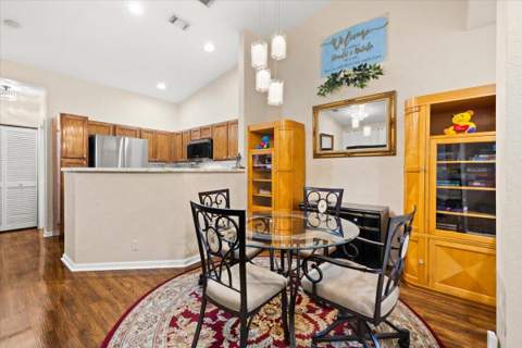 3175 Laurel Ridge Circle, Riviera Beach FL - photo 12 of 36