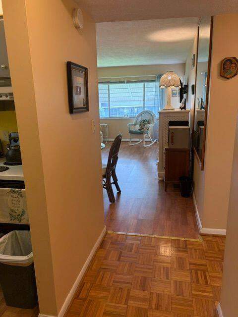 1 bedroom Condominium at 2562 Garden Drive #204, Lake Clarke Gardens Condo 10, Lake Worth — photo 3
