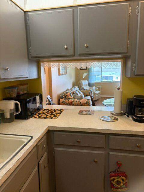 2562 Garden Drive #204, Lake Worth FL - photo 7 of 31