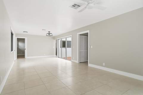 581 NW 47th Avenue, Delray Beach FL - photo 12 of 34