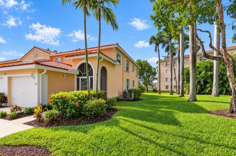 3 bedroom Condominium at 12467 Crystal Pointe Drive #202, Coral Lakes, Boynton Beach — photo 3