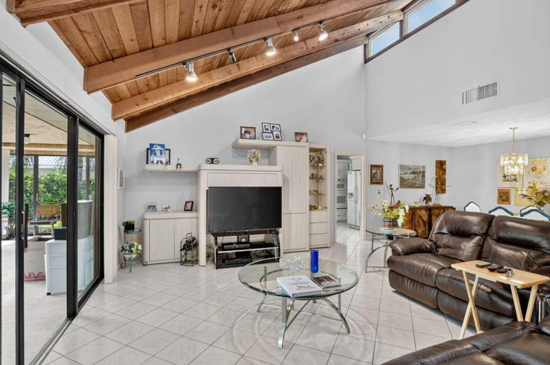 2 bedroom Single Family Residence at 5680 NW 3rd Terrace, Boca Teeca Sec 5, Boca Raton — photo 5