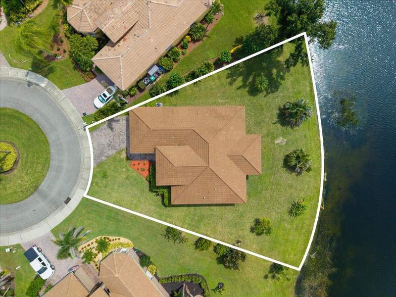 3 bedroom Single Family Residence at 5903 Nicole Lane, Portofino Shores Phase Two, Fort Pierce — photo 2
