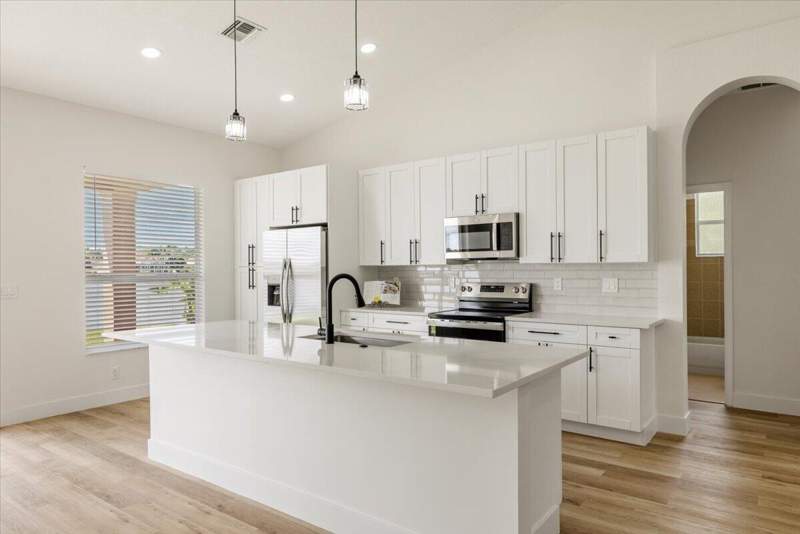 3 bedroom Single Family Residence at 5903 Nicole Lane, Portofino Shores Phase Two, Fort Pierce — photo 3