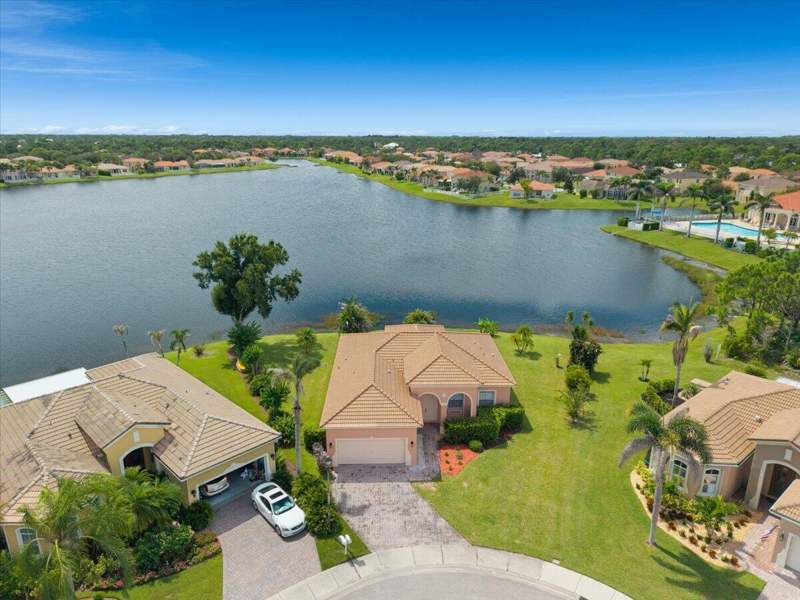 3 bedroom Single Family Residence at 5903 Nicole Lane, Portofino Shores Phase Two, Fort Pierce — photo 5