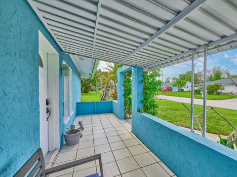 1341 SE Mohave Street, Port St. Lucie FL - photo 7 of 65