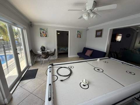 4318 Taylor Street, Hollywood FL - photo 23 of 49