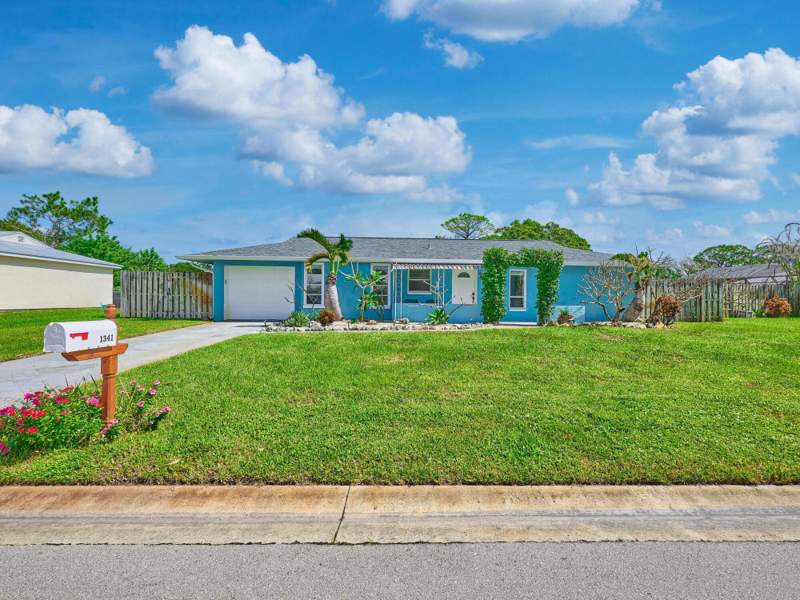 2 bedroom Single Family Residence at 1341 SE Mohave Street, South Port St Lucie Unit 16, Port St. Lucie — photo 2