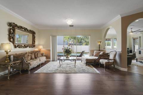 8608 Palisades Lake Drive, West Palm Beach FL - photo 6 of 35