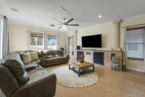 8608 Palisades Lake Drive, West Palm Beach FL - photo 11 of 35