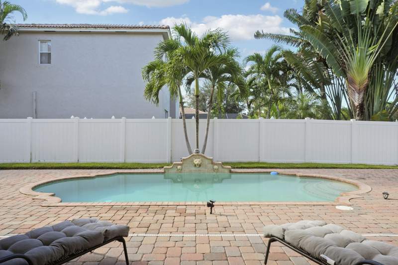6 bedroom Single Family Residence at 8608 Palisades Lake Drive, Palisades, West Palm Beach — photo 4