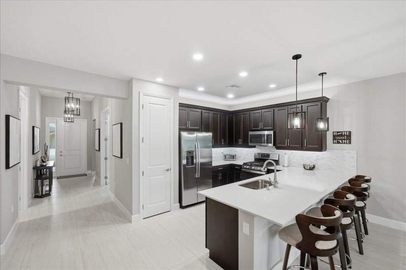 3 bedroom Single Family Residence at 12448 SW Blue Mangrove Parkway, Riverland Parcel B - Plat Eight, Port St. Lucie — photo 3